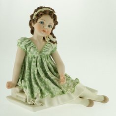 Фарфоровая статуэтка Federica, h=20 см No Brand