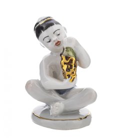 Статуэтка, Raritetus, "Мальчик с виноградом", фарфор, роспись, ЛФЗ, СССР, 1950-1960 гг. Однажды