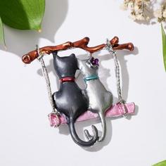 Брошь "Котики" на качели, цветная в серебре Queen Fair