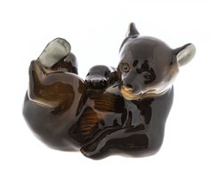 Статуэтка "Медвежонок", фарфор, роспись, скульптор П.П. Веселов, СССР, 1970-1990 Однажды