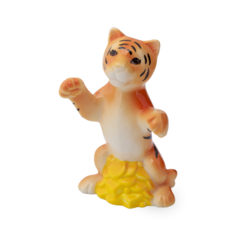 Фигурка новогодняя Lefard Тигренок 149-665 6х5,5х9 см оранжевый