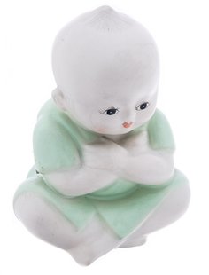 Статуэтка «Мальчик в кимоно», фарфор, роспись, Восточная Азия, 1980-2000 гг. Однажды