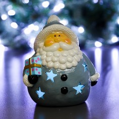 Фигура с подсветкой "Дед Мороз с подарком" 15х14х16см Хорошие сувениры