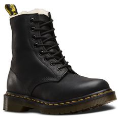 Ботинки женские Dr.Martens 21797001 черные 41 EU