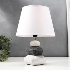 Лампа настольная 16447/1WT E14 40вт бело-черный 22х22х32 см Risalux