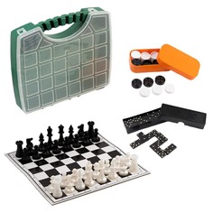Настольная игра 3 в 1 "В дорогу": шахматы, домино, шашки (2 доски из картона 29х29 см) No Brand