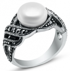 Кольцо из серебра с марказитом р. 17 Silver Wings 210012a-39