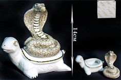 Шкатулка Змея и черепаха 14см. в подарочной упаковке Фарфор 107-100 118-107-100 Lenardi