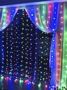 Электрическая новогодняя светодиодная гирлянда Штора 1,8х1,8 м Led Magic