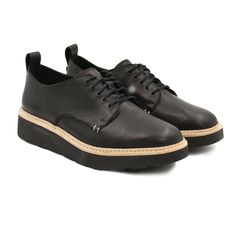 Полуботинки женские Clarks Trace Walk 26150222 черные 40 EU