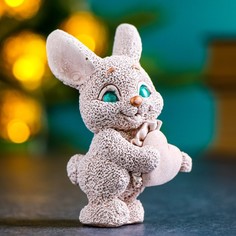 Фигура "Зайка с сердечком" бежевый, 9х6х5см Хорошие сувениры