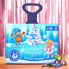 Подарочный набор Весёлых каникул: конфеты 500 г., ледянка Sima Land