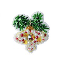Набор для изготовления броши «Елка с шаром» Crystal Art