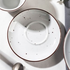 Блюдце кофейное DOTS white, d=14 см No Brand