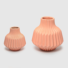 Ваза S&A Ceramic граненая розовая 10х10х12 см
