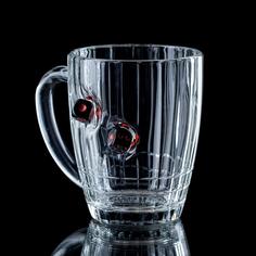 Кружка "Непробиваемая", игральные кости, для пива,микс 500 мл Дарим Красиво