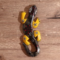 Панно дерево Геккон с желтыми лапками 0,5х7,5х20 см No Brand