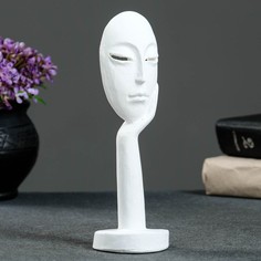 Фигура "Маска в руках" белая 20см Хорошие сувениры