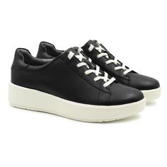 Кеды женские Clarks Layton Pace 26158848 черные 38 EU