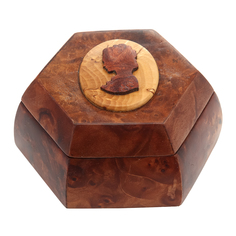 Шкатулка деревянная шестигранная «Камея» No Brand