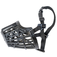 Намордник пластиковый №3 PetTails, обхват морды 20см, длина корзины 5см (лабрадор)