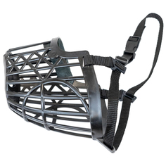 Намордник пластиковый №7 PetTails, обхват морды 35см, длина корзины 10см (ньюфаундленд)