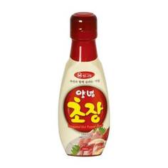 Паста перцовая Woomtree Vinegared Hot Pepper Paste Янгнем Чожанг острая с уксусом, 340 г