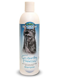 Шампунь для собак Bio-Groom Country Freesia, ромашка и алоэ вера, концентрат 1 к 8, 355 мл
