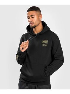 Худи мужское Venum Fangs черное L