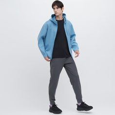 Брюки мужские UNIQLO 457907COL08 серые M (доставка из-за рубежа)
