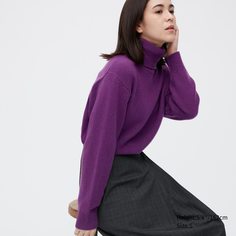 Свитер женский UNIQLO 450517COL76 фиолетовый 2XS (доставка из-за рубежа)