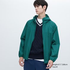 Ветровка мужская UNIQLO 453773COL55 зеленая 2XL (доставка из-за рубежа)