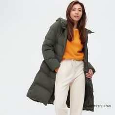 Пуховик женский UNIQLO 450490COL58 хаки S (доставка из-за рубежа)