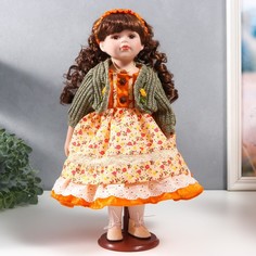 Кукла коллекционная керамика "Вера в платье с мелкими цветами и зелёном джемпере" 40 см No Brand