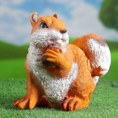 Садовая фигура "Белка с желудем" 24см Хорошие сувениры