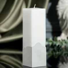 Свеча интерьерная белая с бетоном, 5 х 5 х18 см No Brand