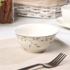 Салатник фарфоровый Листья, 250 мл, d=12 см, цвет бежевый No Brand