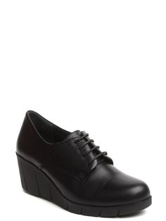 Полуботинки женские Milana 1922361 черные 40 RU