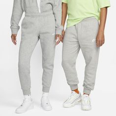 Спортивные брюки мужские Nike BV2671-063 серые S