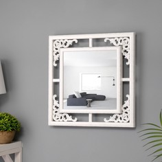 Зеркало настенное, в ажурном корпусе , 38х38 см, белый с серебром No Brand