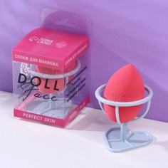 Спонж-капля Doll face на пластиковой подставке для сушки и хранения No Brand