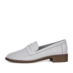 Лоферы женские ZENDEN 40-21WA-591V белые 40 RU