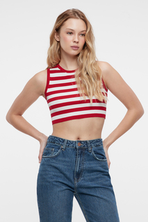 Топ женский Befree 2321104804 красный M