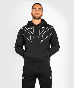 Худи мужское Venum UFC Venum Fight Night 2.0 Replica Mens Hoodie черное M