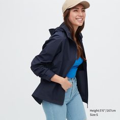 Ветровка женская UNIQLO 456084COL69 синяя 2XS (доставка из-за рубежа)