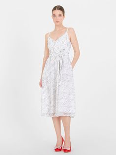Платье женское Lo 3231027 белое 50 RU