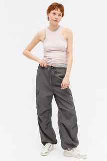 Брюки женские Monki 1132247004 серые 32 (доставка из-за рубежа)