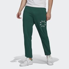Спортивные брюки мужские Adidas HC4494 зеленые XS