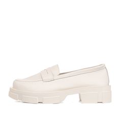 Лоферы женские ZENDEN 40-31WA-760V белые 41 RU