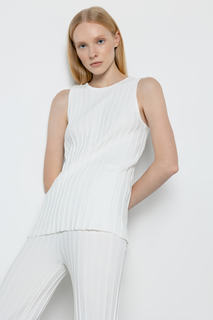 Майка женская Incity 1.1.1.22.01.05.02076 белая S